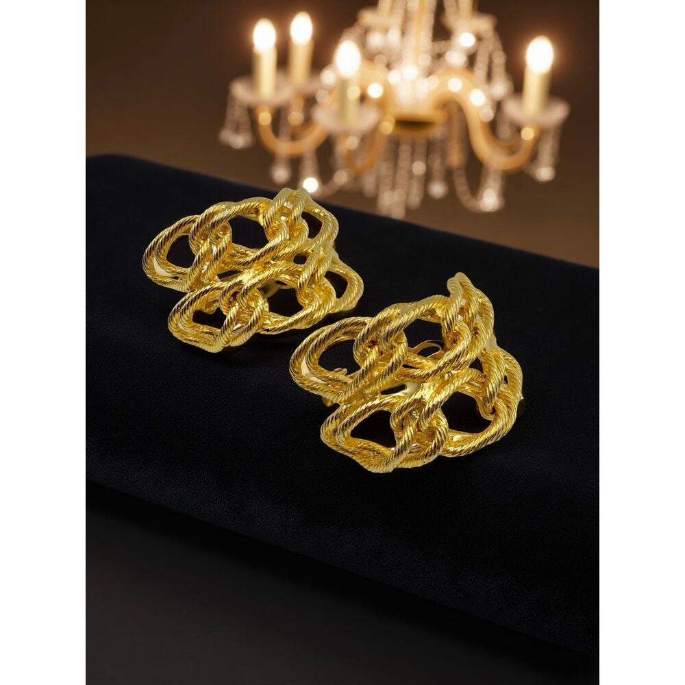 Vintage Gold Knot Rope Clip Earrings Textured Twist Link 80s 90s